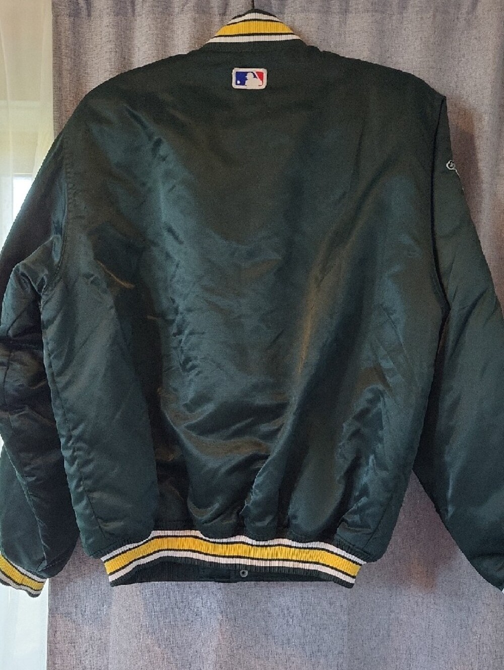 Vintage Starter Oaklands Green and Yellow Athletics Satin Jacket - Picture 6 of 7